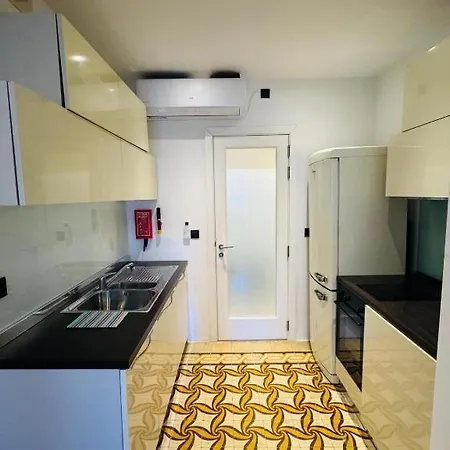- Saint Ursula Maisonette * La Valletta